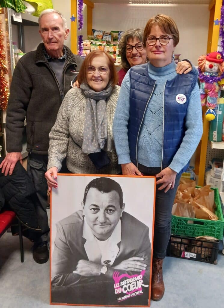 Dominique, Germaine, Hélène, Marie-Jeanne face à la baisse de dons et au besoin croissant en lait 1er âge pour leurs petits protégés.