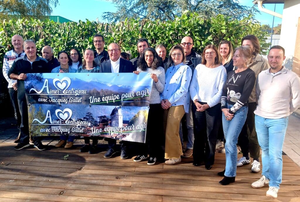 Jacques Gallet et les colistiers de "Aimer Montréjeau".