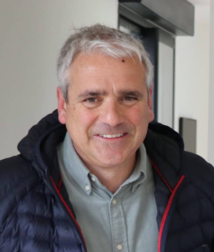 Jérôme Baron, avec ses colistiers de "Cap sur l’Avenir", en réunion publique vendredi 13 février, Hôtel de Lassus.