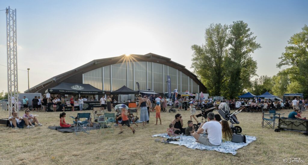 La cinquième édition de la Fête nationale organisée au lac du Bocage a une nouvelle fois rencontré un large succès à Fenouillet.
